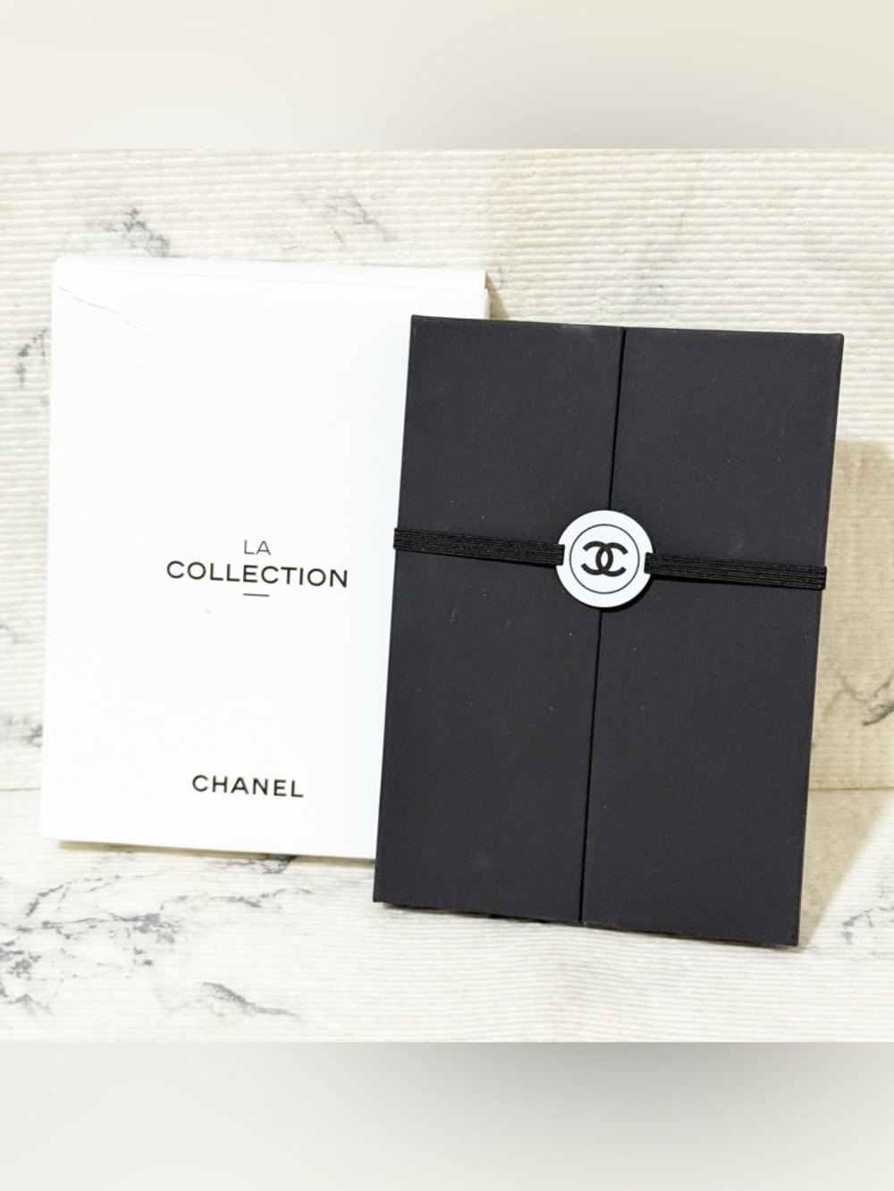 Chanel Beauty Notepad / Sticky Notes set with Pencil - Picture 3 of 14